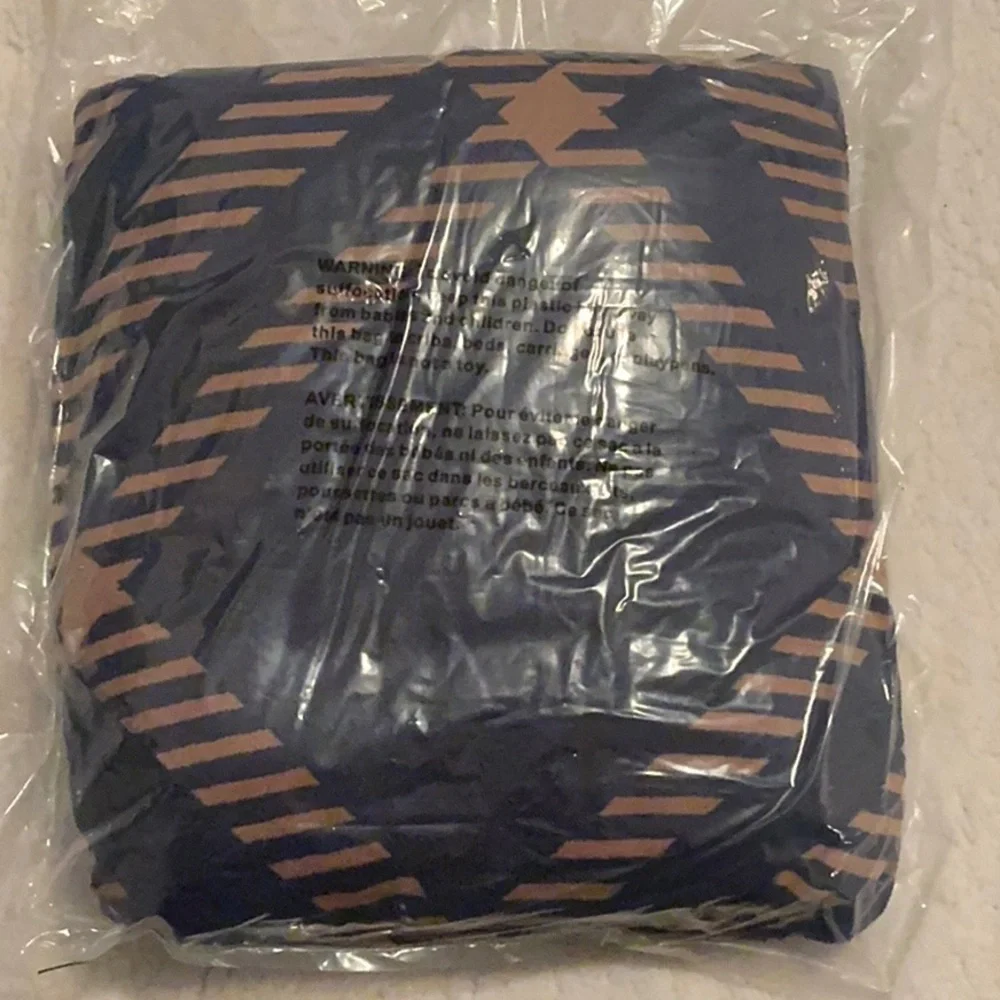 New throw blanket! - Picture 2 of 3